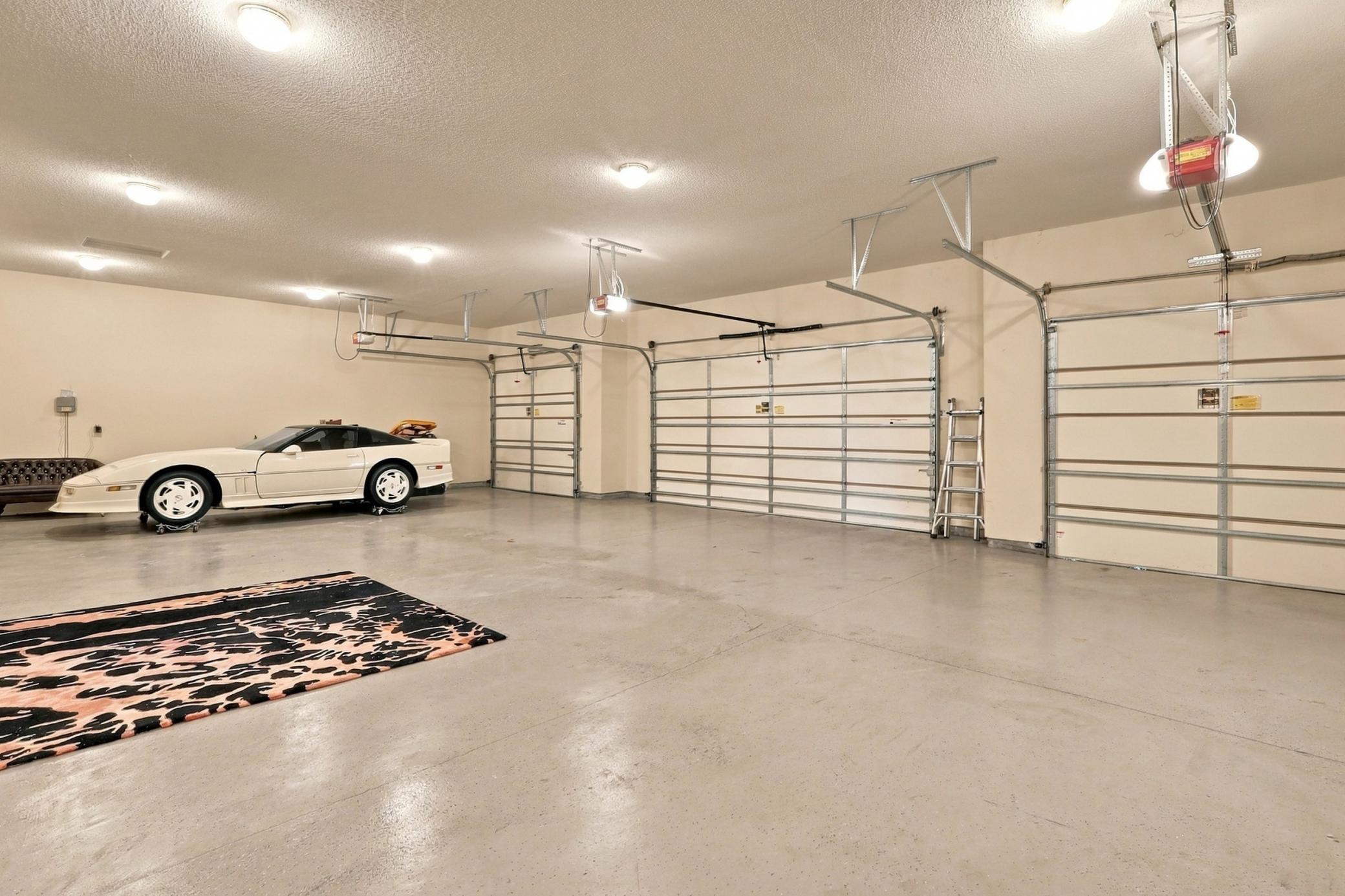 Four Car Garage