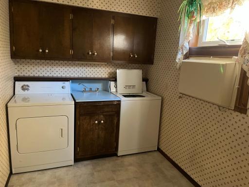 125 5th Street S, Erskine, MN 56535