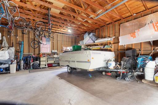 Need storage space or like to work on projects? Look no more