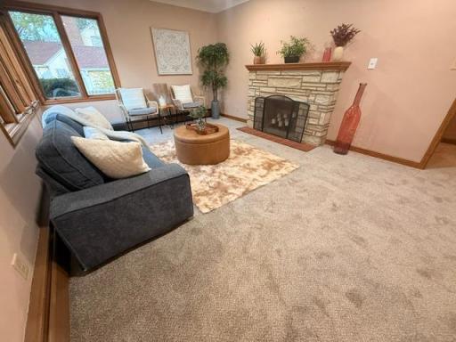 1603 Frost Avenue, Maplewood, MN 55109