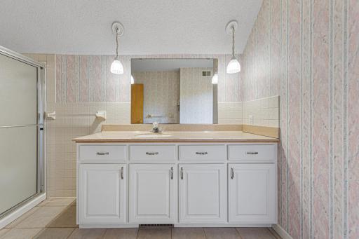 713 Highland Avenue, Northfield, MN 55057