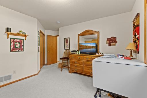 2536 Woodridge Lane, Brainerd, MN 56401