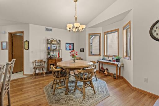 2536 Woodridge Lane, Brainerd, MN 56401
