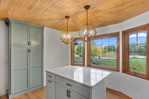 202 Robert Street, Mahtomedi, MN 55115