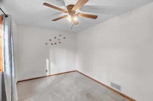 202 Robert Street, Mahtomedi, MN 55115