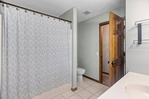202 Robert Street, Mahtomedi, MN 55115