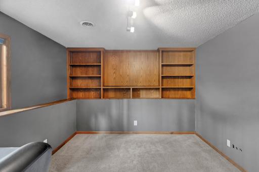 202 Robert Street, Mahtomedi, MN 55115