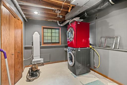 202 Robert Street, Mahtomedi, MN 55115