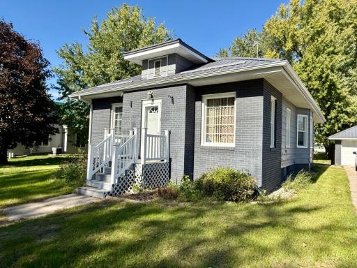 14 W Oak Street, Osakis, MN 56360