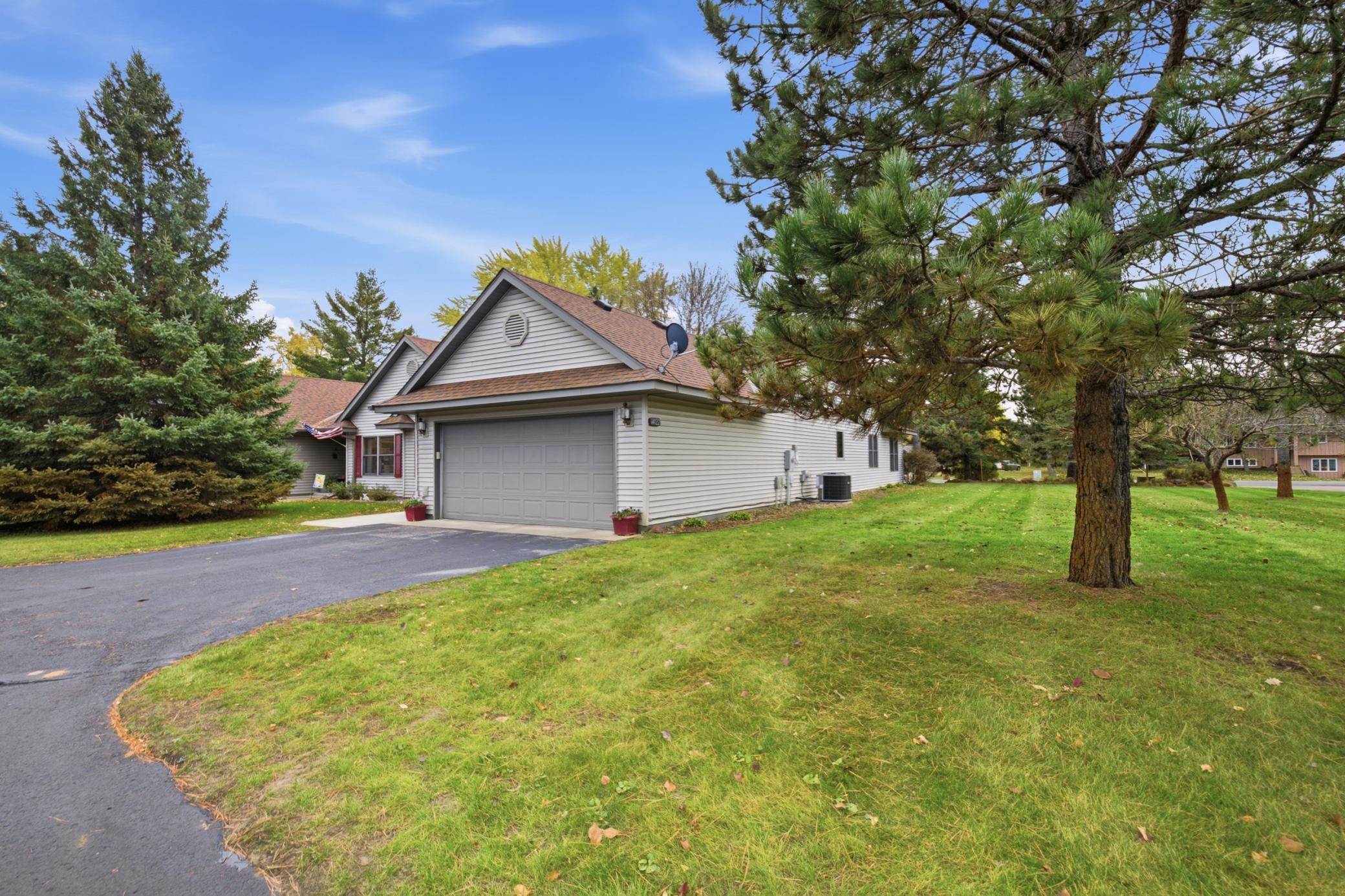 Welcome home! Nice yard on the side