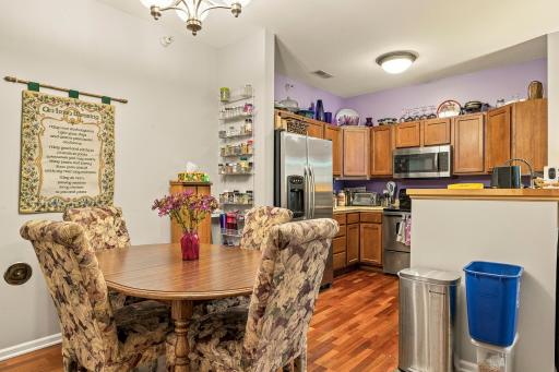 5652 Winnetka Avenue N, New Hope, MN 55428