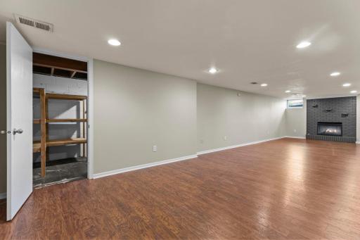 Lower Level Amusement Room Pic 2