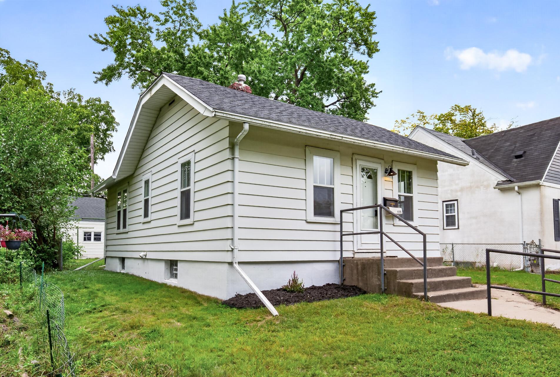 Property photo for 5729 43rd Avenue S, Minneapolis, MN 55417