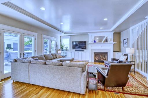 910 8th Street S, Fargo, ND 58103