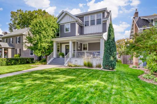 910 8th Street S, Fargo, ND 58103