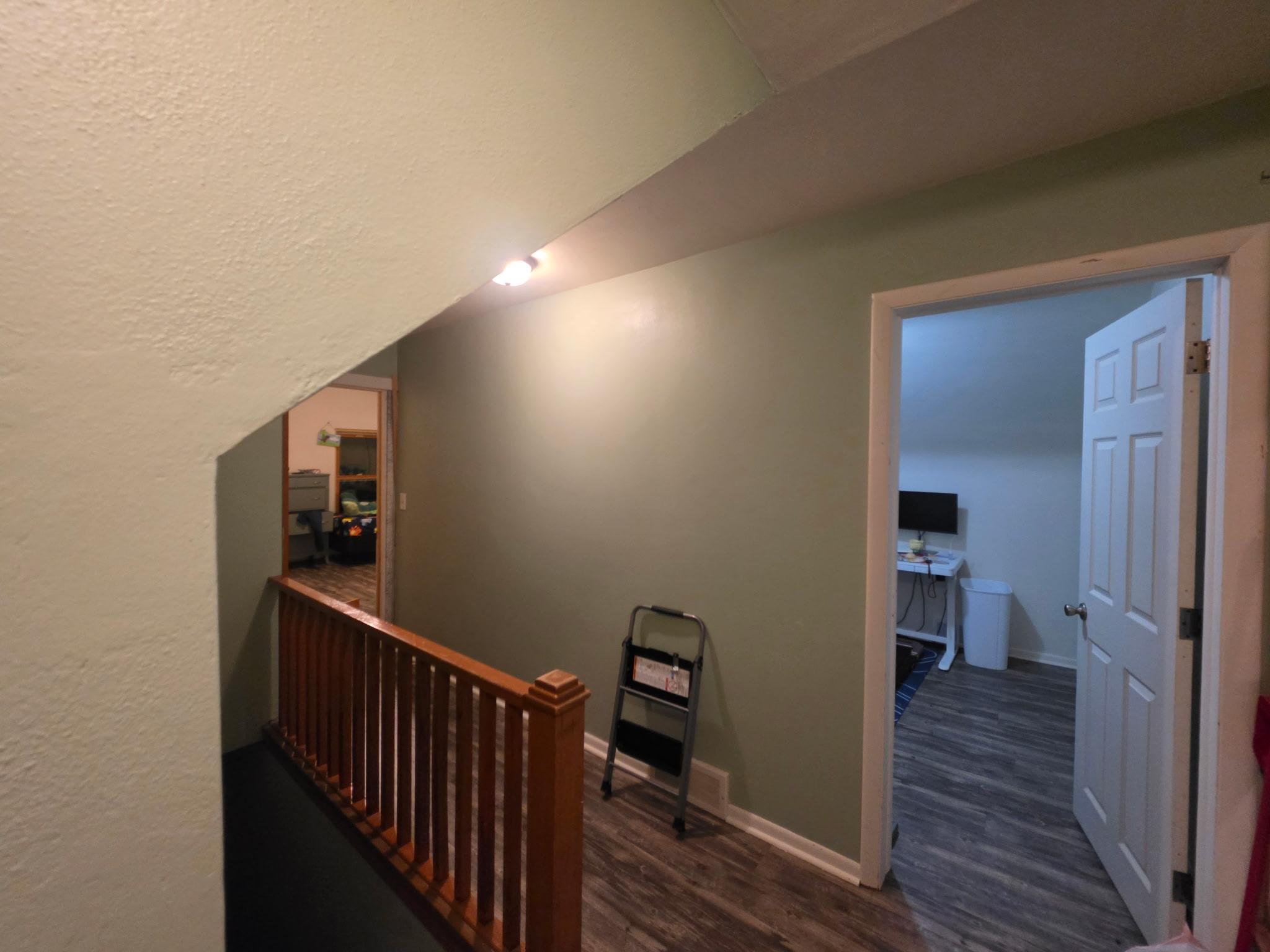 Upper level hall