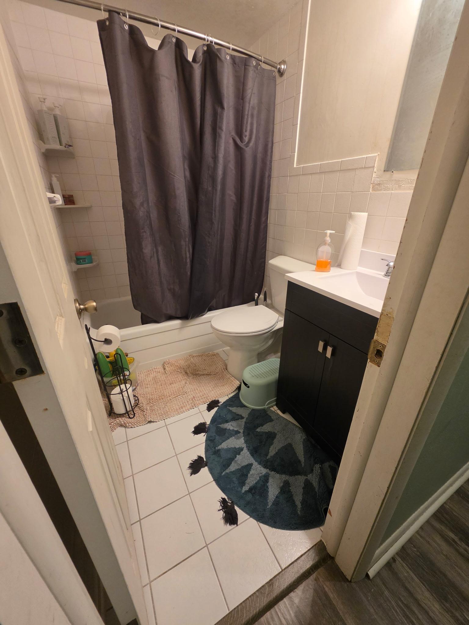 Upper level bathroom