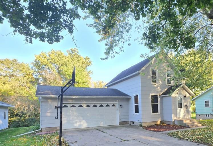 Property photo for 207 Willow Avenue, Owatonna, MN 55060