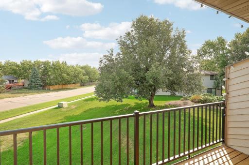 11139 Edgewood Circle N, Champlin, MN 55316