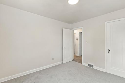1049 Gorman Avenue, Saint Paul, MN 55118