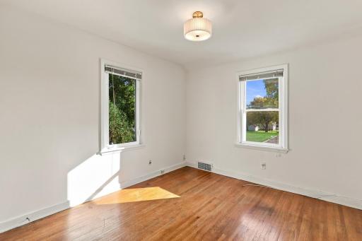 1049 Gorman Avenue, Saint Paul, MN 55118