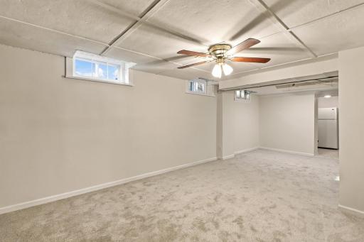 1049 Gorman Avenue, Saint Paul, MN 55118