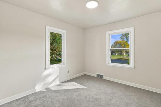 1049 Gorman Avenue, Saint Paul, MN 55118