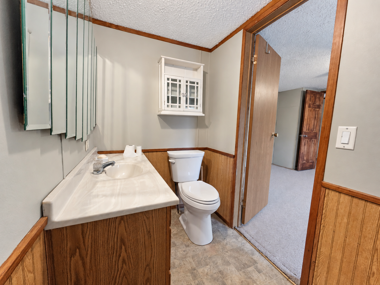 Primary bedroom private bath
