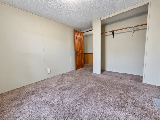 1313 104th Way NE, Blaine, MN 55434