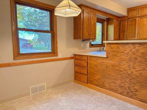 740 E Gustavus Avenue, Fergus Falls, MN 56537