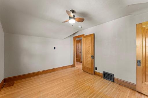 140 N Main Street, Center City, MN 55012