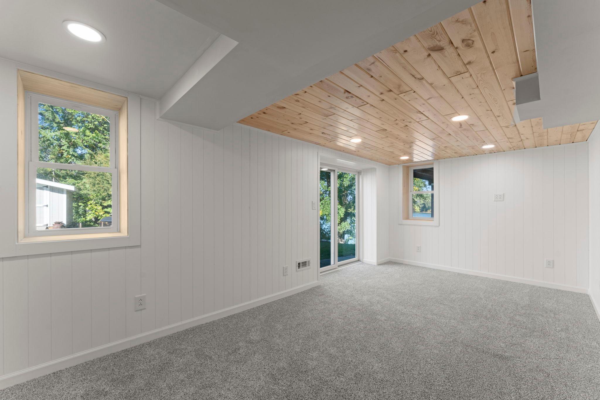New pine tongue and groove ceiling