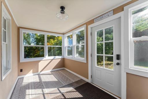 140 N Main Street, Center City, MN 55012