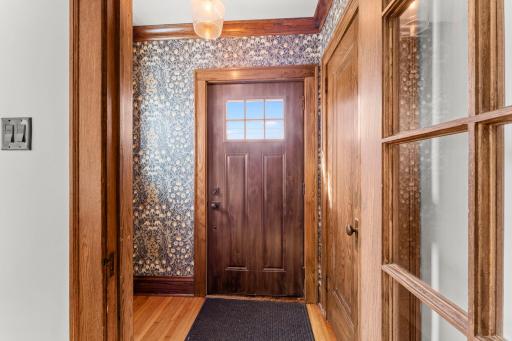 140 N Main Street, Center City, MN 55012