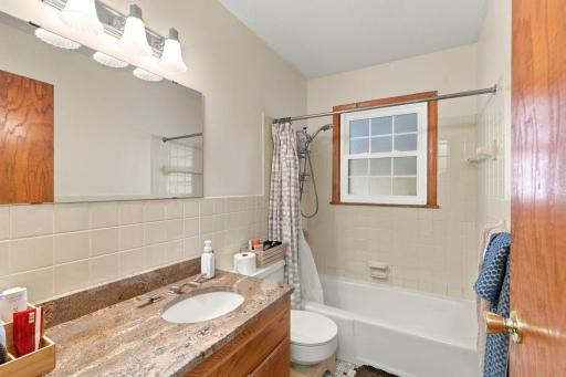 3950 7th Avenue, Anoka, MN 55303