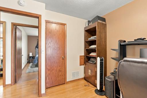 3950 7th Avenue, Anoka, MN 55303