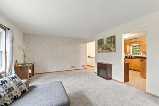 3950 7th Avenue, Anoka, MN 55303