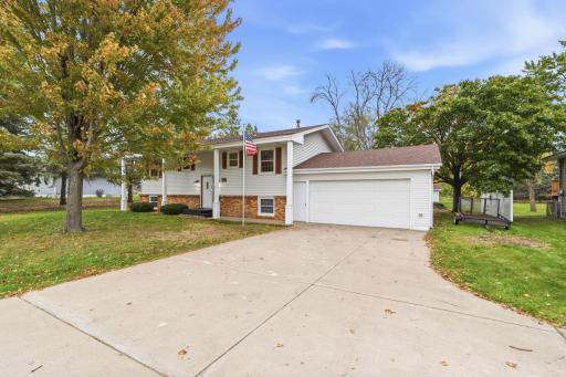 3950 7th Avenue, Anoka, MN 55303