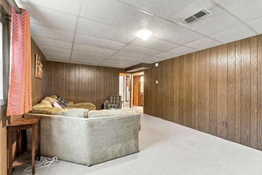 3950 7th Avenue, Anoka, MN 55303