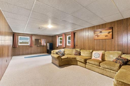 3950 7th Avenue, Anoka, MN 55303