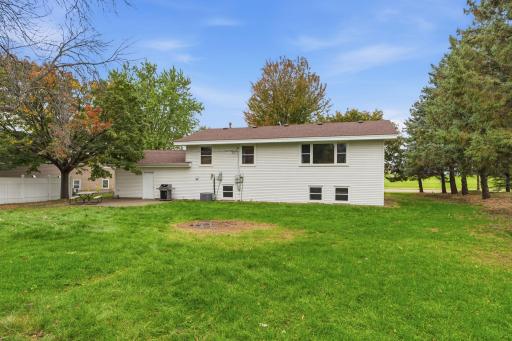 3950 7th Avenue, Anoka, MN 55303