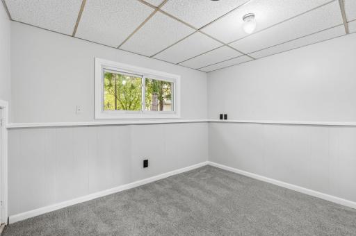 1741 Ames Place, Saint Paul, MN 55106