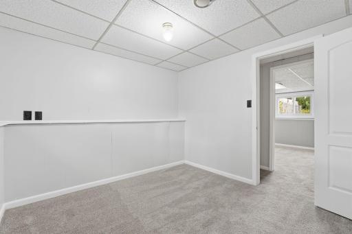 1741 Ames Place, Saint Paul, MN 55106