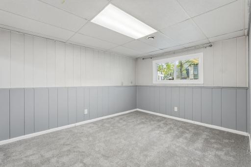 1741 Ames Place, Saint Paul, MN 55106