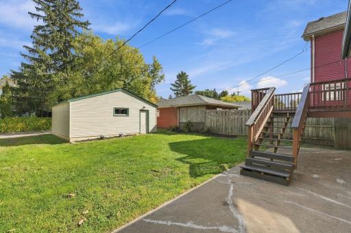 1741 Ames Place, Saint Paul, MN 55106