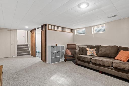 5024 W 70th Street, Edina, MN 55439