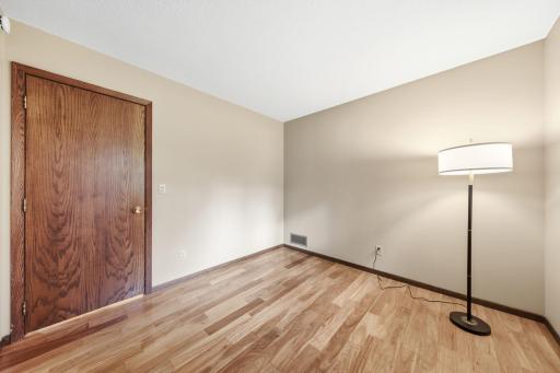 4664 Hillsboro Avenue N, New Hope, MN 55428