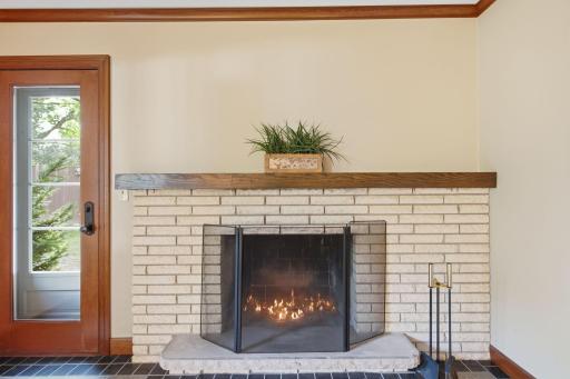 4664 Hillsboro Avenue N, New Hope, MN 55428
