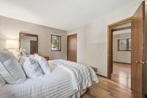 4664 Hillsboro Avenue N, New Hope, MN 55428