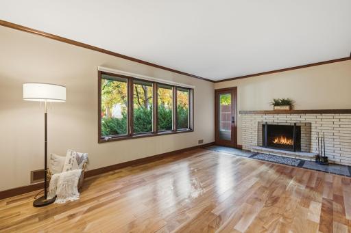 4664 Hillsboro Avenue N, New Hope, MN 55428